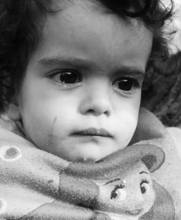Photographer’s 32 Captivating Photos Show The Emotional Depth Of Childhood