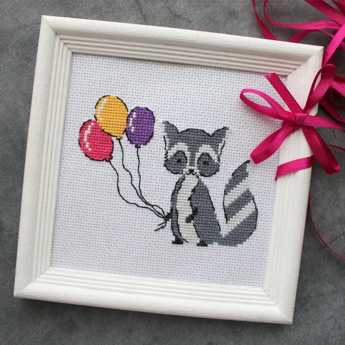 From Office Routine To Cross-Stitch: How I Swapped A Steady Salary For A World Of Creativity (35 Pics)