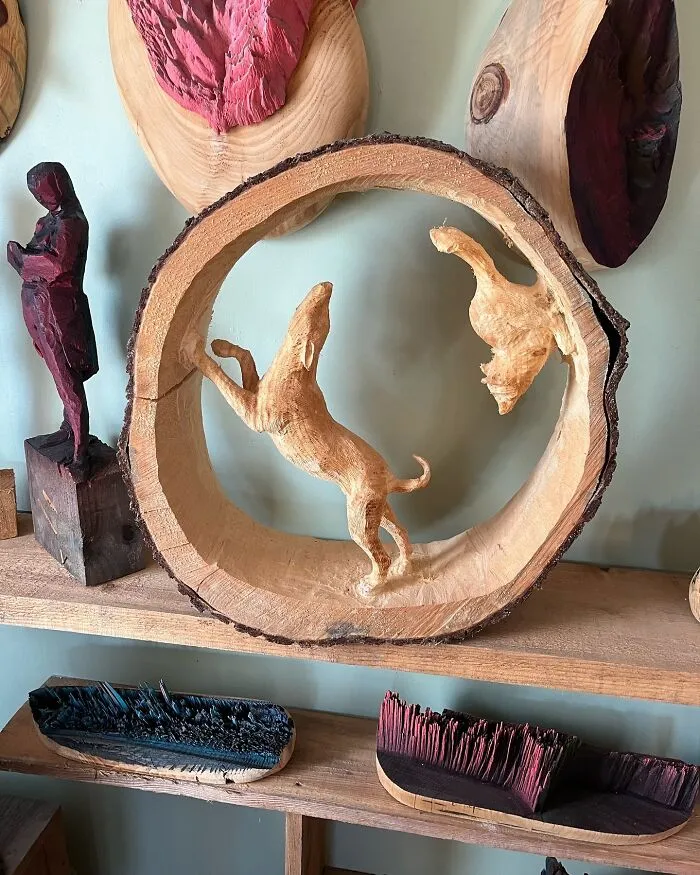 This Chainsaw Sculptor Transforms Logs Into Stunning Works Of Art (20 Pics)