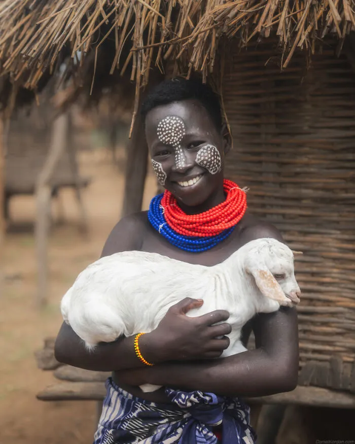 Daniel Kordan’s Captivating Portraits Of Ethiopian People (30 Pics)