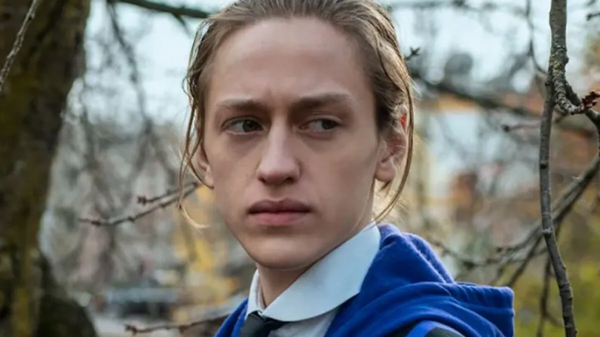 25 Actors Who Faced Their Downfall Just Steps Away From Making It Big