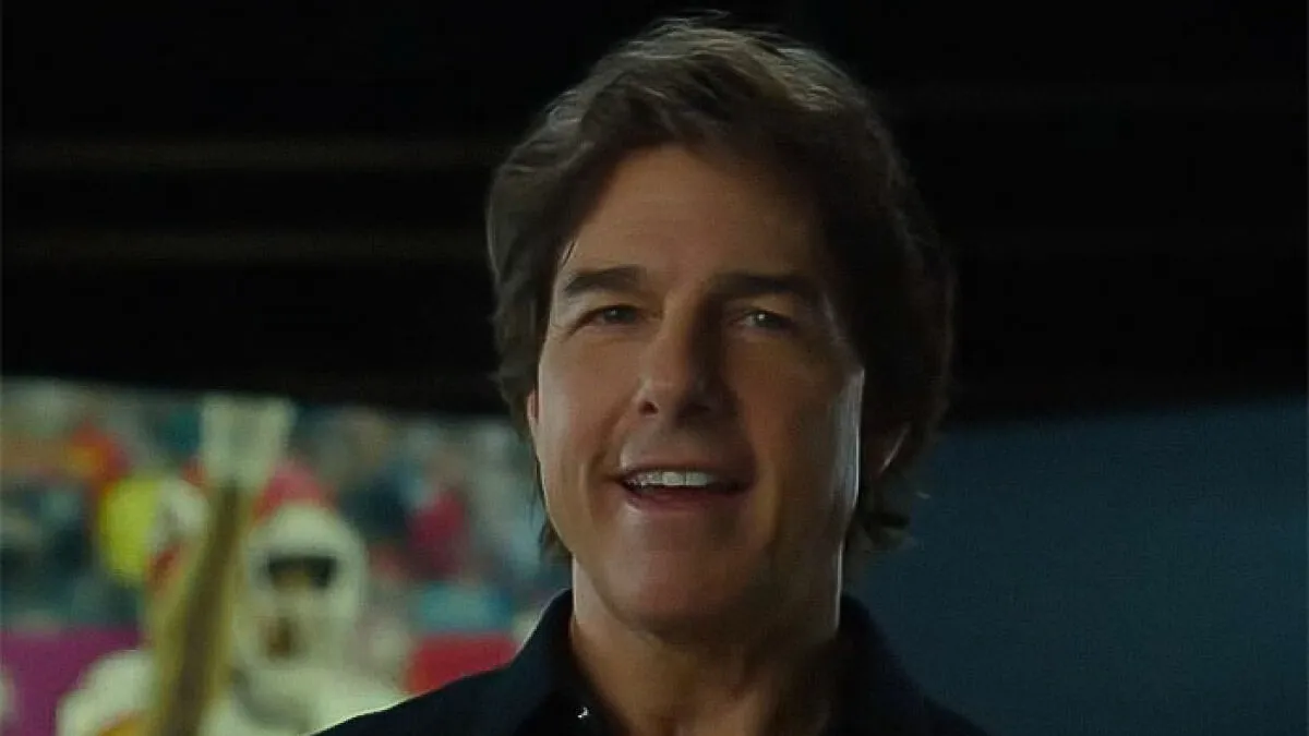“What Happened To Tom Cruise?”: Fans Stunned By Tom Cruise’s “Stretched” Face