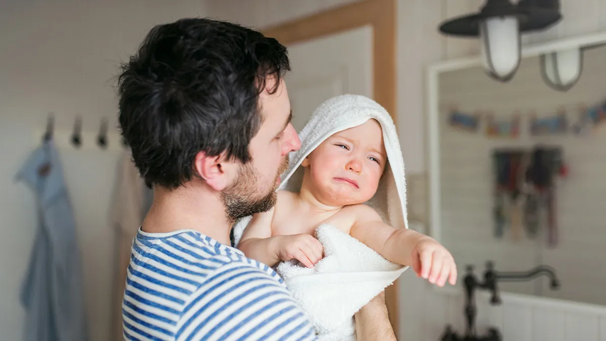 Mom Wants To Leave Baby With Husband To Test How He’ll Handle It By Himself, He Fails Instantly