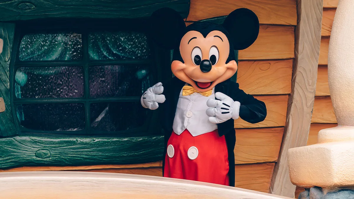 “I Worked In Disney Parks For 8 Years": Former Magic Kingdom Employee Shares 29 Facts About It