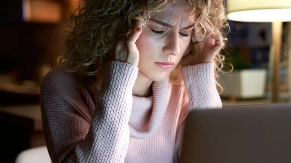 Woman Shocked By Client Who Bombarded Her With Bad Reviews After Receiving What She Ordered