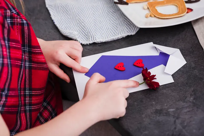 From Absolutely Adorable To Downright Hilarious, Here Are 35 Valentine's Gift Ideas By Netizens