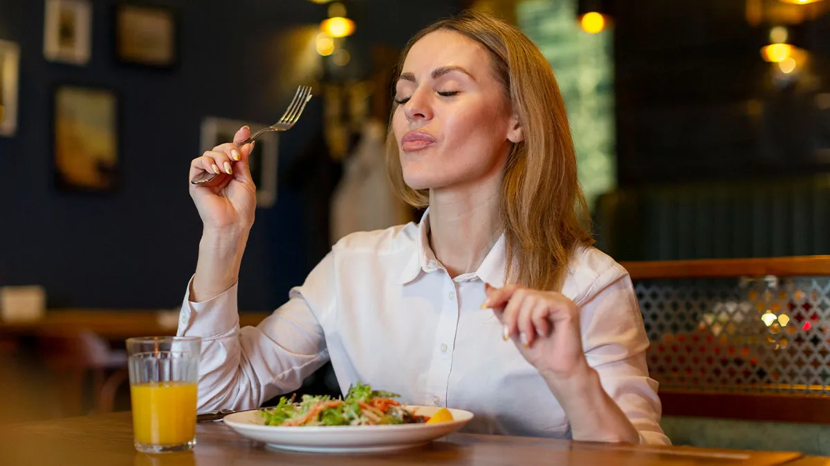 Woman Who's Always Late Is Shocked When Friend Decides To Stop Accommodating Her