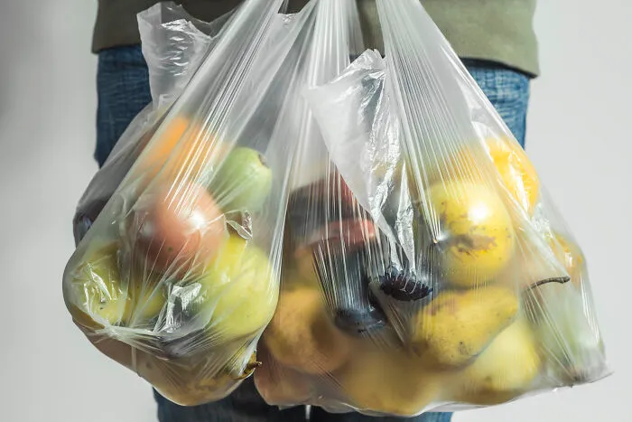 Netizens Share Their 41 “Must-Haves” For Travelling, From The Obvious To Super Specific Items