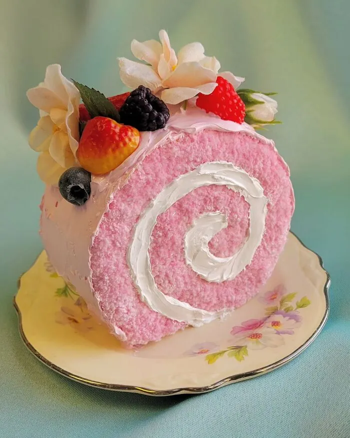 These Embroidered Desserts By Heather Ríos Might Make You Feel Hungry (30 Pics)