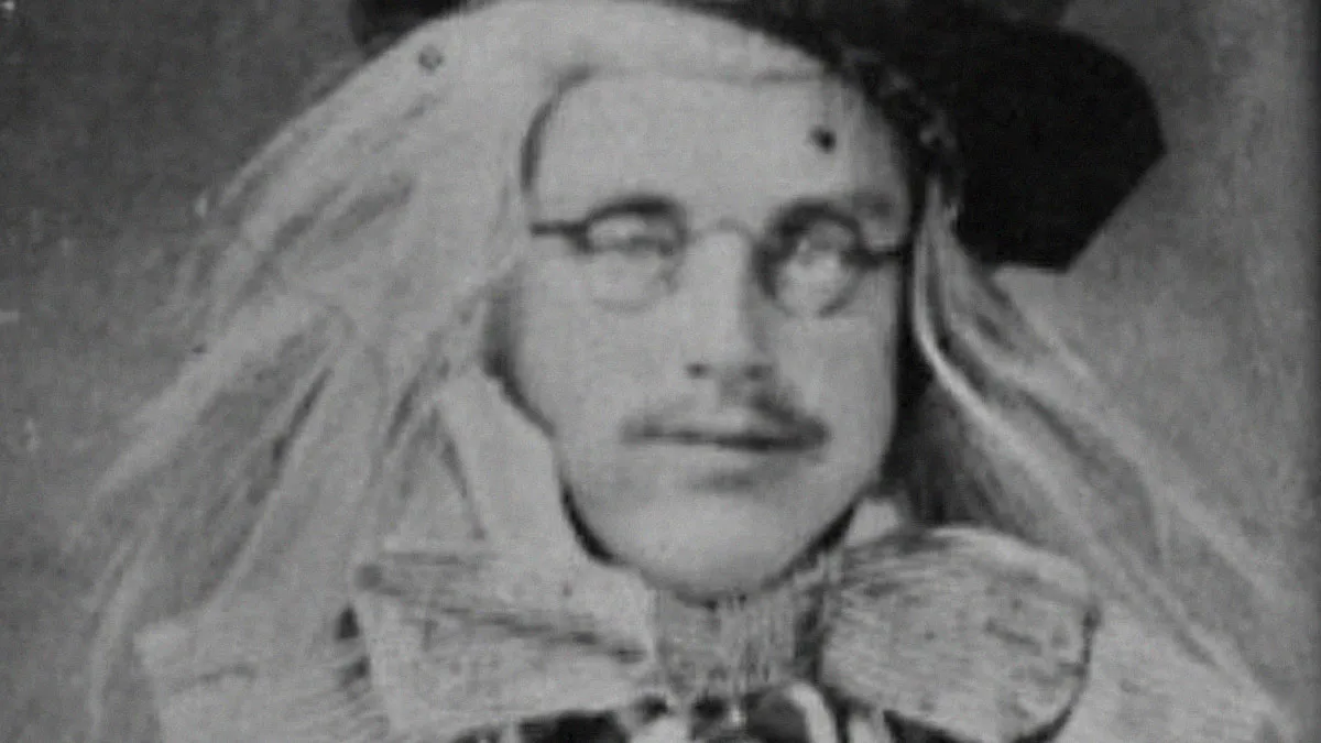 30 Intriguing True Stories From The Past Few Know About