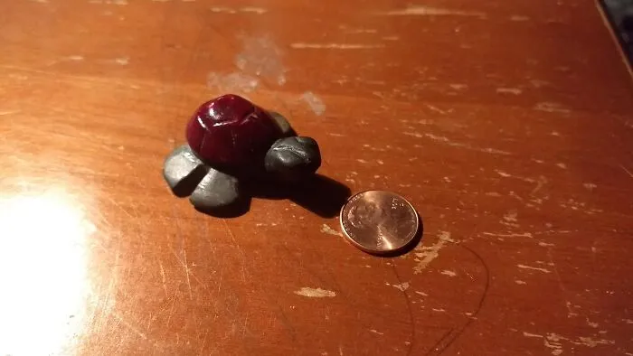 37 Of The Most Random Items People Always Carry - From No Reason At All To Surprisingly Adorable