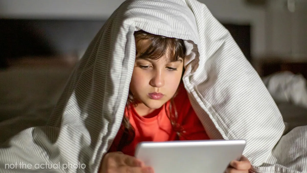 8YO Is Freeloading Off Neighbor's Internet, Entitled Mom Expects Neighbor To Change WiFi Password 