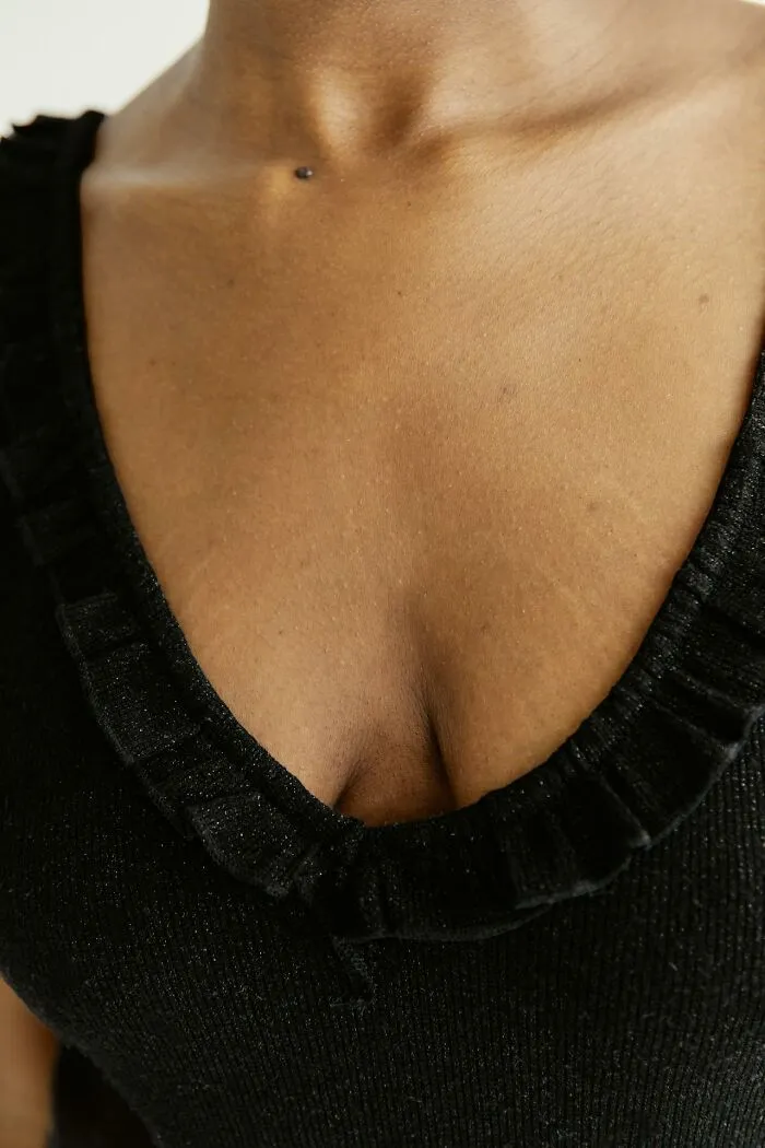 "Hip Dips!": 30 Conventionally Unattractive Features That These People Find Beautiful