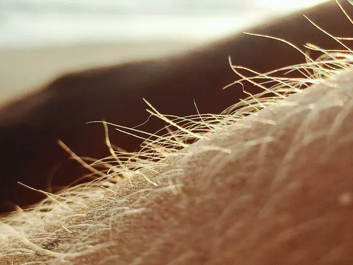 29 Traits And Things People Have Been Genetically Blessed And Cursed With 