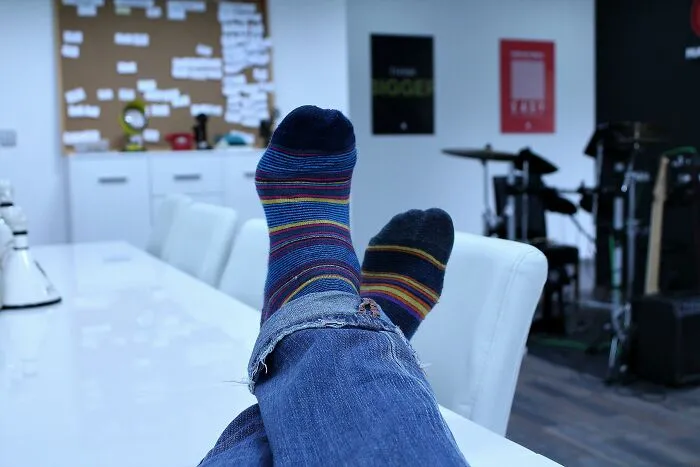 37 Best Perks Of Not Having To Go To The Office That Many People Don’t Even Speak About