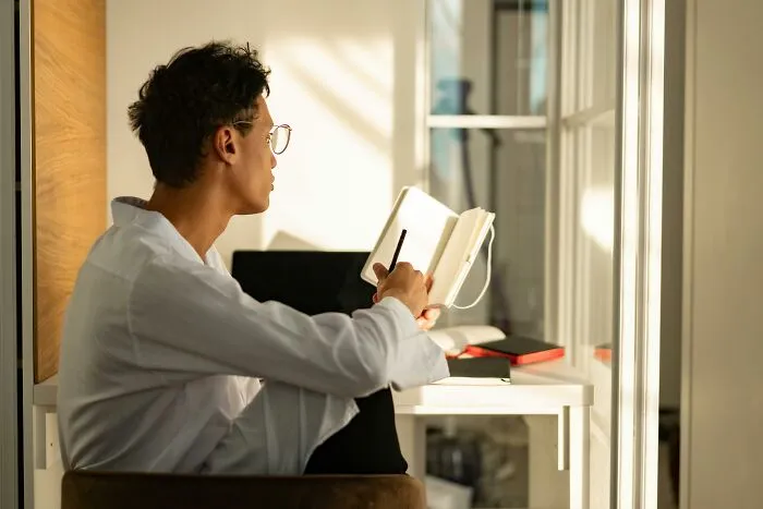 32 Quiet Signs That Reveal Some People Have Weathered Life’s Storms