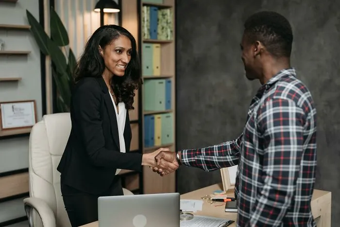 Workers Confess Which 30 Basic Everyday Skills Are Shockingly Rare In The Office