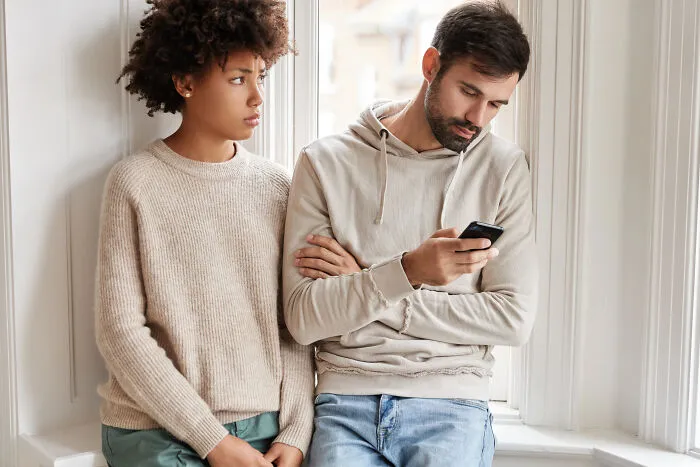 “A Few Times Per Day”: 30 Surprising Answers To How Often People Regret Marrying Their Partner