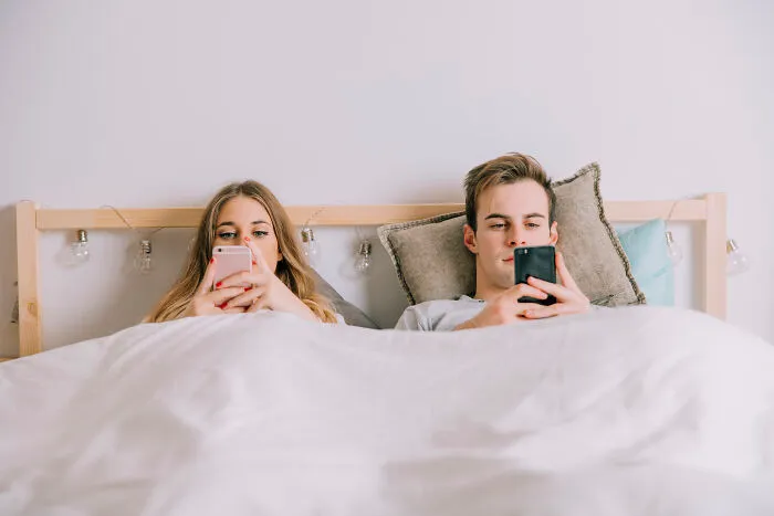 “A Few Times Per Day”: 30 Surprising Answers To How Often People Regret Marrying Their Partner