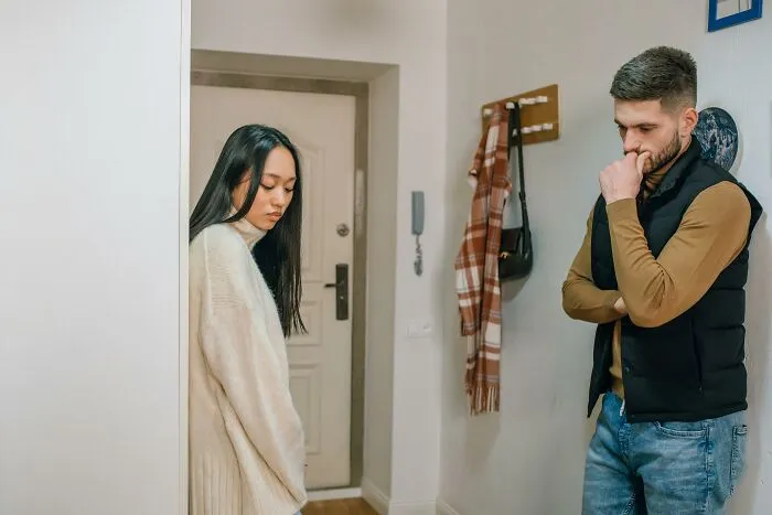 “A Few Times Per Day”: 30 Surprising Answers To How Often People Regret Marrying Their Partner