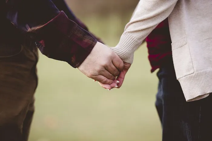 “A Few Times Per Day”: 30 Surprising Answers To How Often People Regret Marrying Their Partner