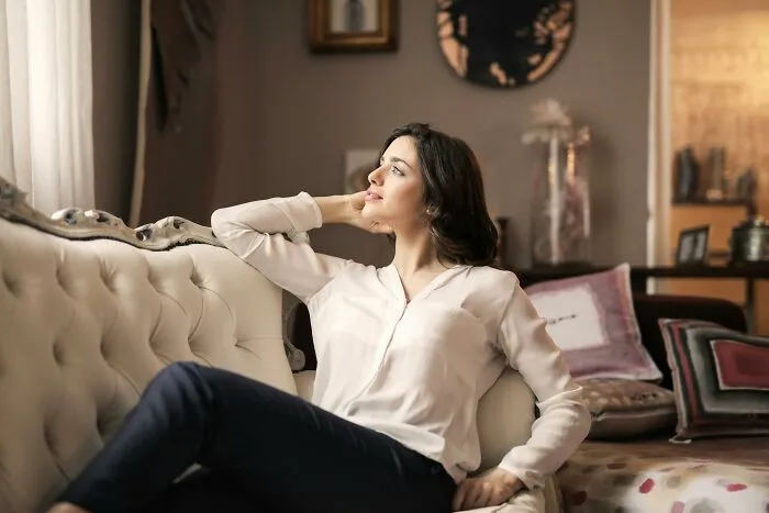 27 Cringe-Worthy Habits Of The Rich That Drive Everyday Folks Crazy
