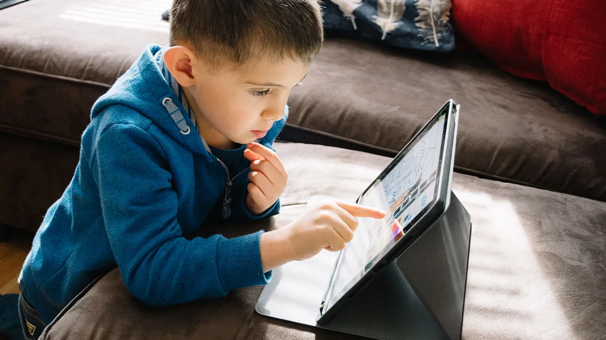 Parents Leave Kid Alone With An iPad Their Whole Childhood, End Up With A “Cave Dwelling Freak”