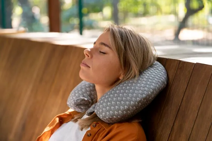 30 Folks Online Said These Things Are “Must-Haves” During Any Trip