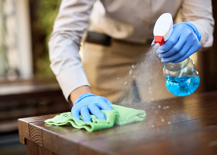 43 Times Housekeepers Were Taken Aback By Things Left In Rooms: “Forgot His Inflatable Girlfriend”