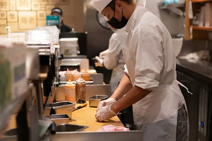 It’s Time To Leave: 30 Dining Warning Signs, Shared By People Online