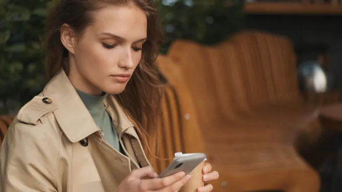 “I Never Talked To Her Again”: 35 Heartbreaking Stories Of How Friendships Ended