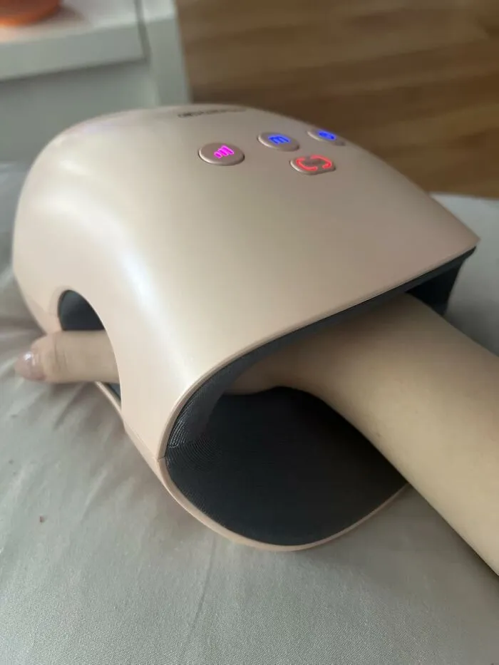 Knead To Relax? This <a Style="Display:inline;" Href="Https://Www.amazon.com/Cincom-Hand-Massager-Compression-Arthritis/Dp/B09l5ng2jh?ie=utf8&th=1&linkcode=ll1&tag=bparmadillo-20&linkid=f5c6dcde6b2746b528ec50fb8f5f1338&language=en_us&ref_=as_li_ss_tl" Target="_blank"><span Style="Font: Inherit; Color: #d74b1f;"> Hand Massager </Span> Is The Perfect Palm-Sized Pampering Tool To Soothe Away Stress And Tension