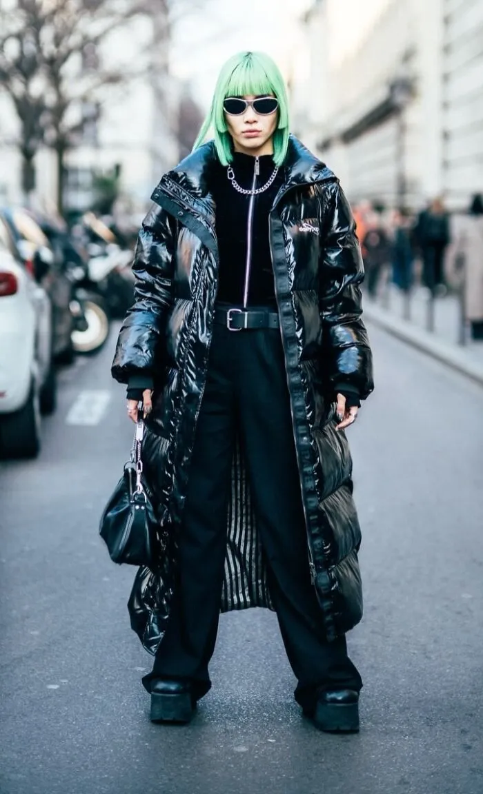 40 Strangers Who Stood Out On The Street, Captured By This Photographer