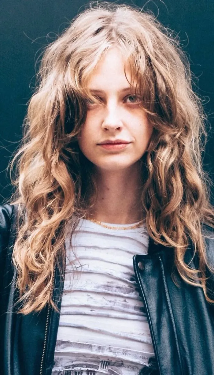 40 Strangers Who Stood Out On The Street, Captured By This Photographer