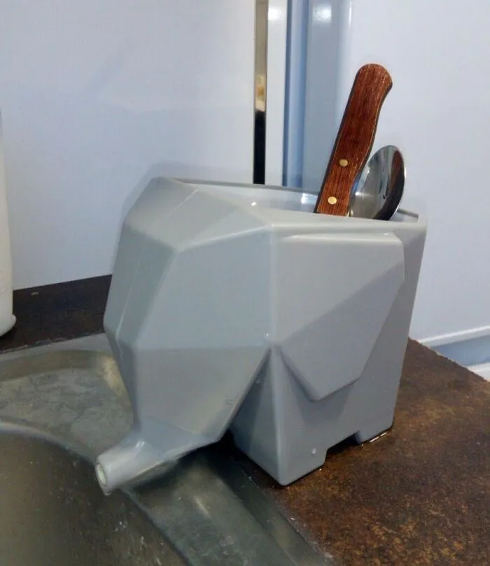 Tired Of Dull Kitchen Gadgets? This <a Style="Display:inline;" Href="Https://Www.amazon.com/Peleg-Design-Elephant-Organizer-Toothbrush/Dp/B00i9ca03s?ie=utf8&th=1&linkcode=ll1&tag=bppanther-20&linkid=b41a29bcb4fc76cb11665d05a2bdc15f&language=en_us&ref_=as_li_ss_tl" Target="_blank"><span Style="Font: Inherit; Color: #d74b1f;"> Elephant Cutlery Holder</Span> Brings A Touch Of The Savannah To Your Countertop, Minus The Whole "Stampede Through The Spice Rack" Thing