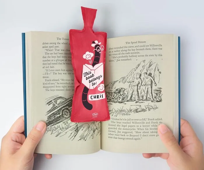 Sit Down For A Good Read With The <a Style="Display:inline;" Href="Https://Www.amazon.com/Genuine-Fred-Cushion-Whoopee-Bookmark/Dp/B09wpzjlf5?th=1&linkcode=ll1&tag=bpmammoth-20&linkid=b2f31c6328adc2253e901f857b786e3b&language=en_us&ref_=as_li_ss_tl" Target="_blank"><span Style="Font: Inherit; Color: #d74b1f;"> Whoopee Cushion Bookmark </Span> That's A Gas For Book Lovers!