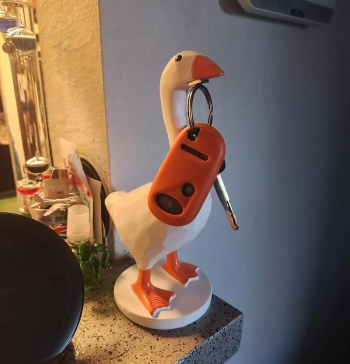 Flock To This Fun And Functional <a Style="Display:inline;" Href="Https://Www.amazon.com/Grapmktg-Magnetic-Aesthetic-Sculpture-Housewarming/Dp/B0bgn1ngxl?ie=utf8&th=1&linkcode=ll1&tag=bpstarfish-20&linkid=66427d9b747dc2cb0d32df50870497b6&language=en_us&ref_=as_li_ss_tl" Target="_blank"><span Style="Font: Inherit; Color: #d74b1f;"> Magnetic Goose Keyholder </Span> That'll Keep Your Keys In Order And Add A Touch Of Whimsy To Your Entryway - Because Who Wouldn't Want A Goose Guarding Their Keys?