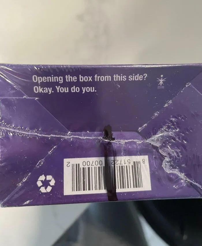 ¿Vas a abrir la caja por este lado?