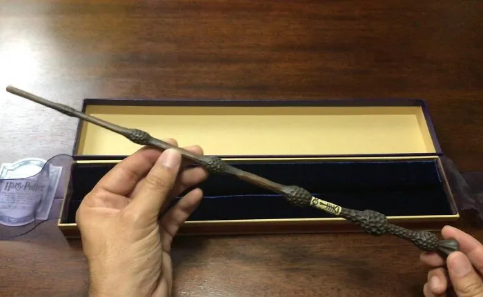 Channel Your Inner Dark Lord (Or Wizarding Hero) With The <a Style="Display:inline;" Href="Https://Www.amazon.com/Elder-Wand-Professor-Dumbledore/Dp/B000cc3omc?ie=utf8&linkcode=ll1&tag=bpmelon-20&linkid=9482a798982b9b5f6eee9be5337f6f27&language=en_us&ref_=as_li_ss_tl" Target="_blank"><span Style="Font: Inherit; Color: #d74b1f;"> Elder Wand</Span>