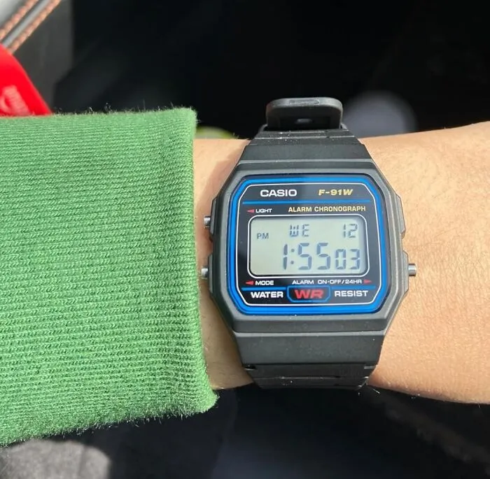 Flash Back To The Beep-Beep Bliss Of Childhood With The <a Style="Display:inline;" Href="Https://Www.amazon.com/Casio-F91w-1-Classic-Resin-Digital/Dp/B01n7xknsx?ie=utf8&th=1&linkcode=ll1&tag=bpcherry-20&linkid=cc5515acb6122827468d25aafa892d9c&language=en_us&ref_=as_li_ss_tl" Target="_blank"><span Style="Font: Inherit; Color: #d74b1f;"> Digital Casio Watch</Span>, A Time-Telling Throwback That's Still Totally On Time!