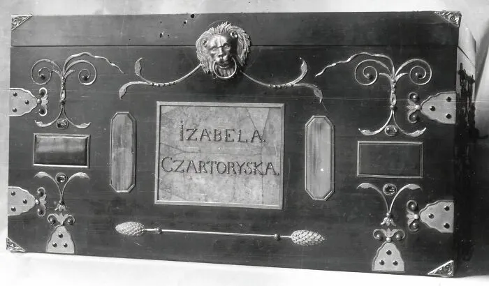 Royal Casket