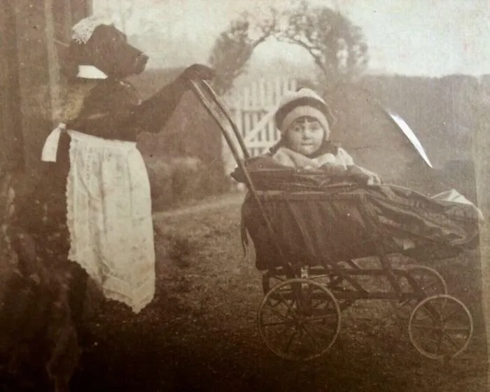 My Grandma’s Maid And My Grandma. 1922, Wales, UK