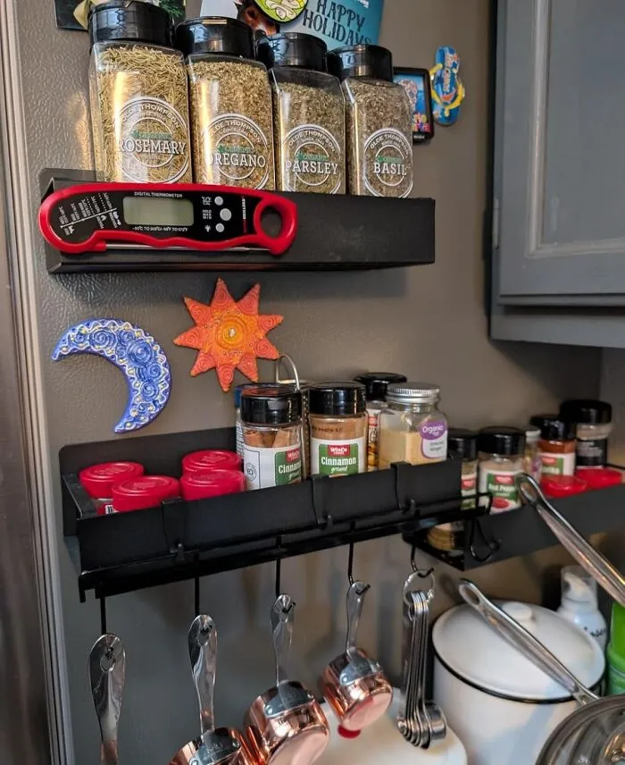 Spice Up Your Kitchen Vibes With The <a Style="Display:inline;" Href="Https://Www.amazon.com/Huggiegems-Magnetic-Organizer-Refrigerator-Organizers/Dp/B0c3h9mjqv?ie=utf8&th=1&linkcode=ll1&tag=bppear-20&linkid=b0d08ca4a64b292f4de52bf85847a85d&language=en_us&ref_=as_li_ss_tl" Target="_blank"><span Style="Font: Inherit; Color: #d74b1f;"> Magnetic Spice Storage Rack</Span> That's Attracting All The Right Attention (And Keeping Your Spices In Check)
