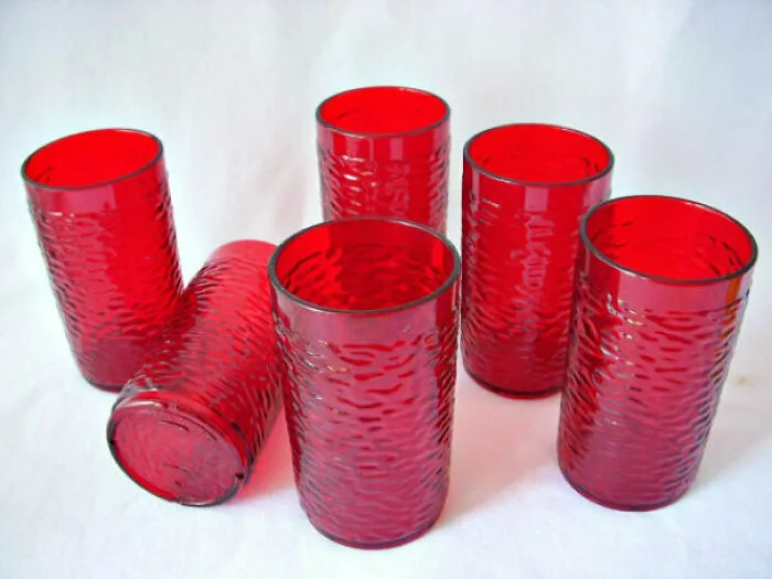 Pizza Hut's Drinking Glasses From The 80s And 90s!