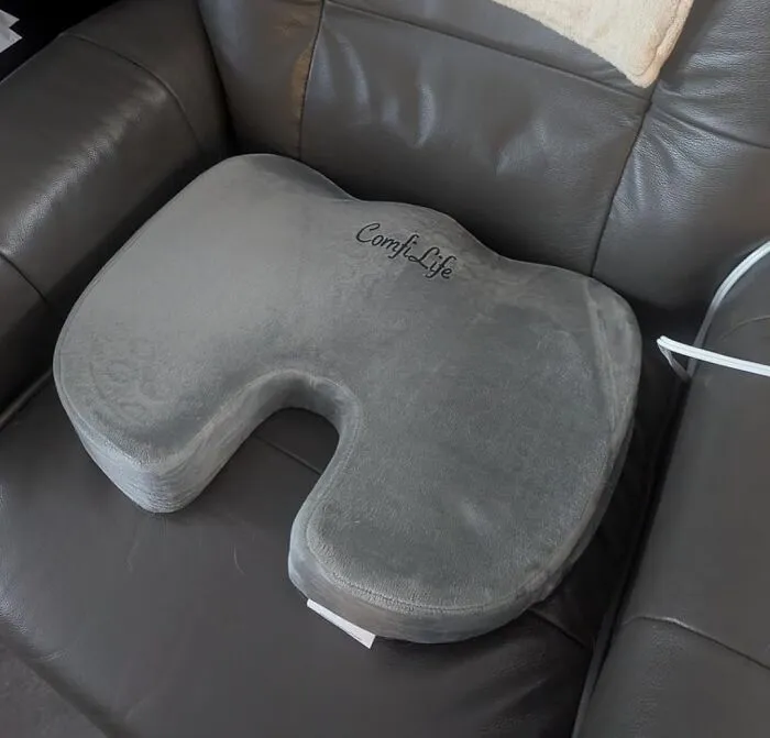 Sit Pretty And Stay Comfortable With The <a Style="Display:inline;" Href="Https://Www.amazon.com/Comfilife-Gel-Enhanced-Seat-Cushion/Dp/B014f18zgu?ie=utf8&th=1&linkcode=ll1&tag=bporange-20&linkid=1f8ccd348a373b89e4c96e04ef20cdd7&language=en_us&ref_=as_li_ss_tl" Target="_blank"><span Style="Font: Inherit; Color: #d74b1f;"> Gel Enhanced Seat Cushion</Span> That Cradles Your Curves And Soothes Your Seat