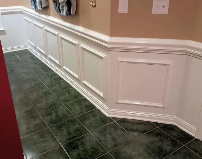 Elevate Your Interior Decor With The Timeless Elegance Of The <a Style="Display:inline;" Href="Https://Www.amazon.com/Ekena-Millwork-Pnl08x24as-01-Ashford-Wainscot/Dp/B00pmjpvzs?ie=utf8&th=1&linkcode=ll1&tag=bpelephant-20&linkid=5a5098cc88c775b7c78aecfe3b3a17e3&language=en_us&ref_=as_li_ss_tl" Target="_blank"><span Style="Font: Inherit; Color: #d74b1f;"> Classic Molded Wall Panels</Span>, Adding Sophisticated Texture And Visual Interest To Any Room With Ease