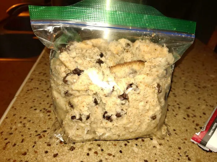 Mi suegra "guardó" así las galletas recién hechas que habíamos dejado fuera para que se enfriaran