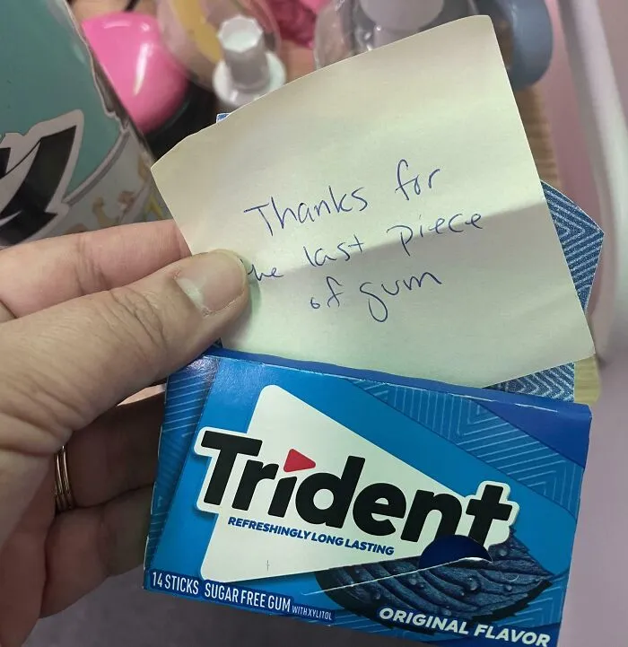 I Keep A Pack Of Gum On My Cubicle At Work. Tried To Grab A Piece And I Discover This… I Hate My Coworkers