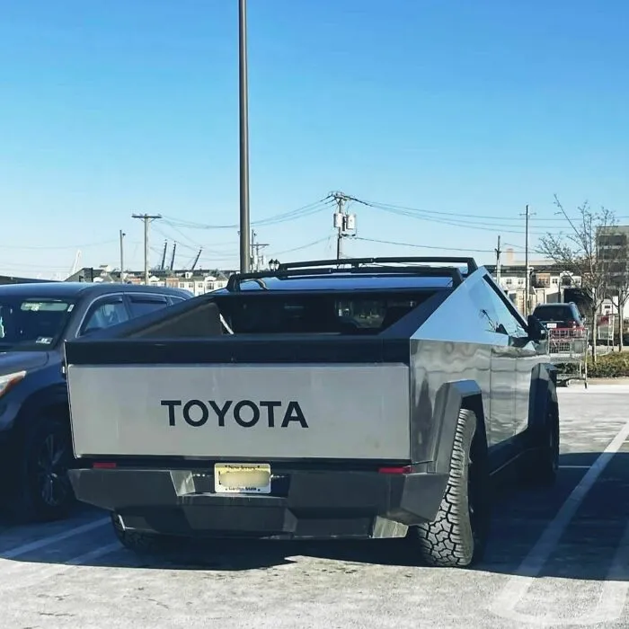 There's Something A Little Unusual With This Toyota Truck In New Jersey