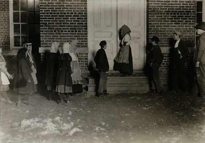 Niños en un turno de noche de 12 horas en Estados Unidos, 1908